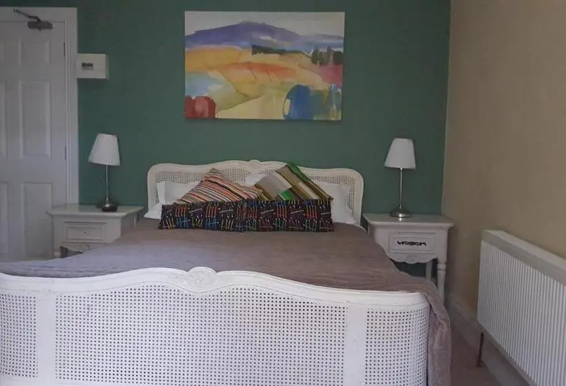 Deluxe Zimmer, Skellys
