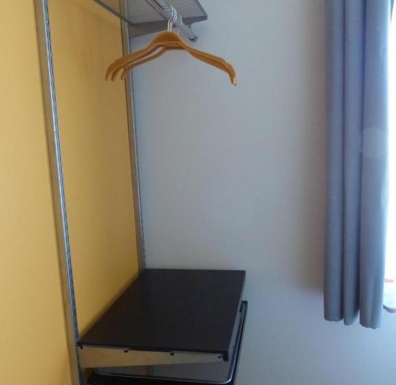 标准间, Au Clos De L Etang