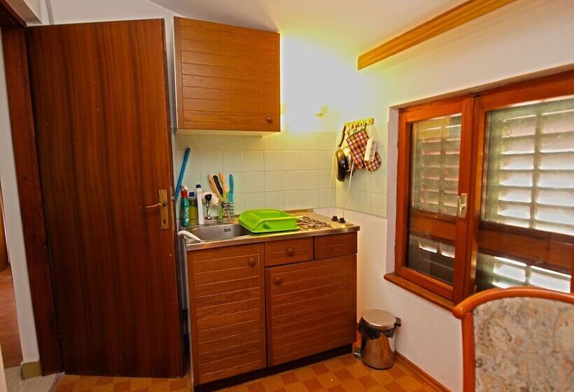 Апартаменты 1 Спальня, Apartment Emilia 424