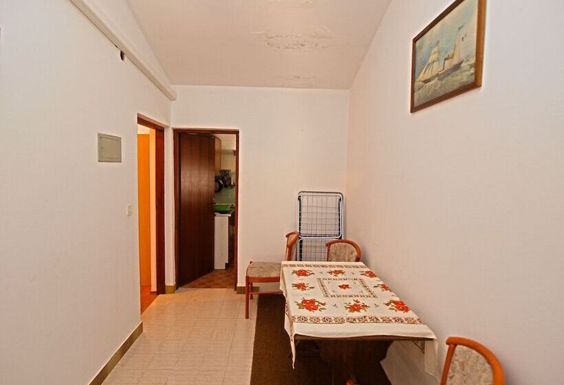 Апартаменты 1 Спальня, Apartment Emilia 424