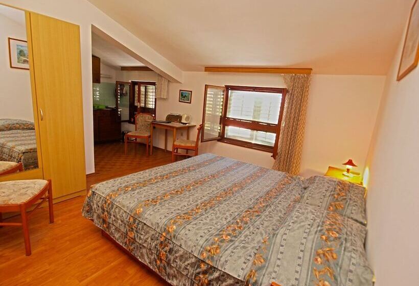 Апартаменты 1 Спальня, Apartment Emilia 424