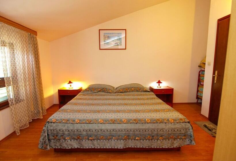 Апартаменты 1 Спальня, Apartment Emilia 424