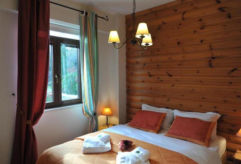 Полулюкс, Vaela Hotel Cultural Resort