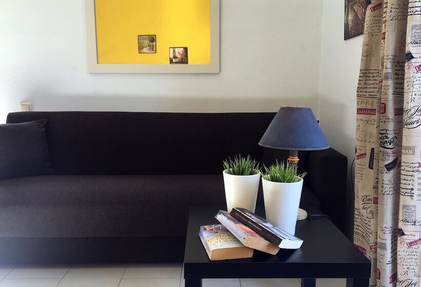 Апартаменты Комфорт 1 Спальня, Terpsichori Villa & Apartments