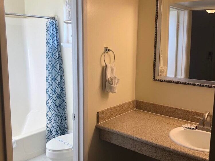 חדר סטנדרט שתי מיטות זוגיות, Holiday Motel Oakdale