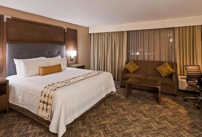 身障者適用キングサイズベッドルーム, Best Western Premier Kansas City Sports Complex