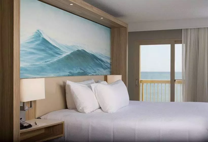 ２ダブルベッドのスタンダードルーム, Crowne Plaza Melbourne Oceanfront, An Ihg