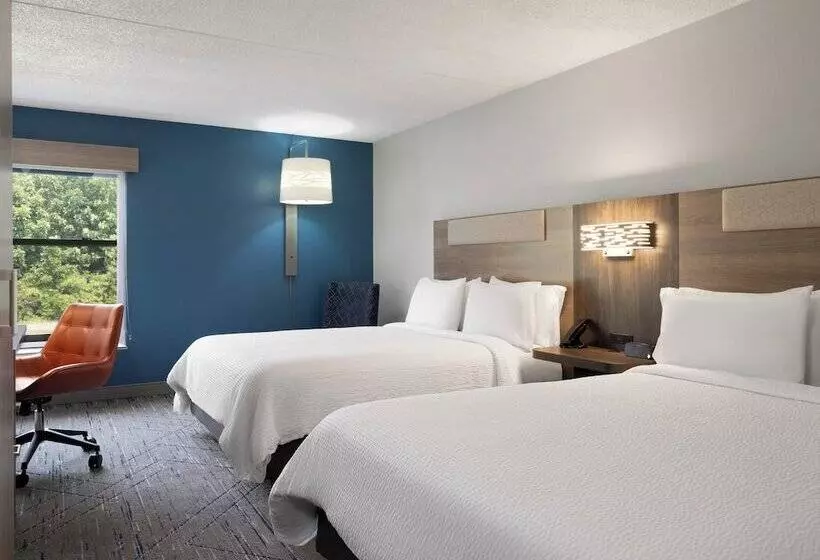 ２ダブルベッドのスタンダードルーム, Holiday Inn Express Indianapolis Airport, An Ihg