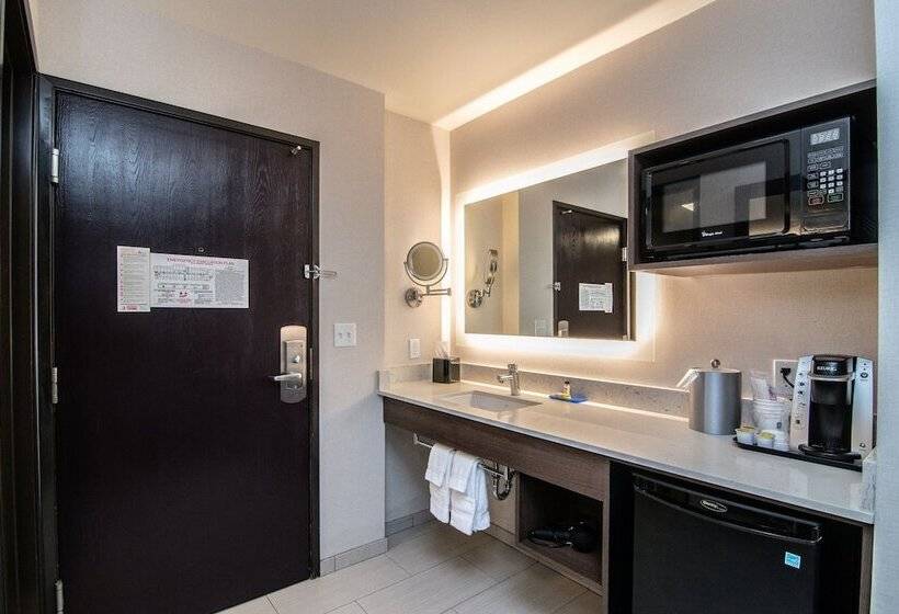 Номер Стандарт Двуспальная Кровать Вид на Город, Holiday Inn Express Spokane Downtown, An Ihg