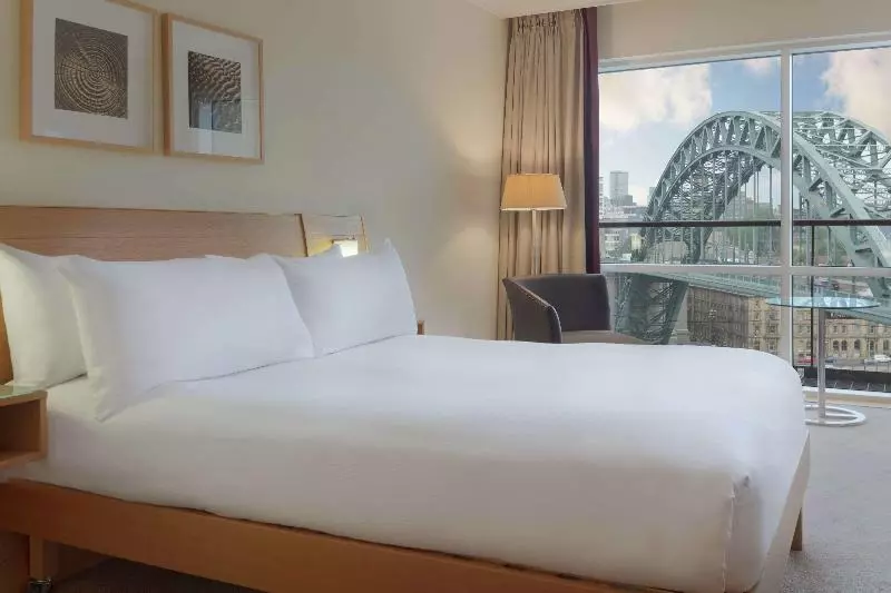 سوئیت با تخت بزرگ, Holiday Inn Express Spokane Downtown, An Ihg