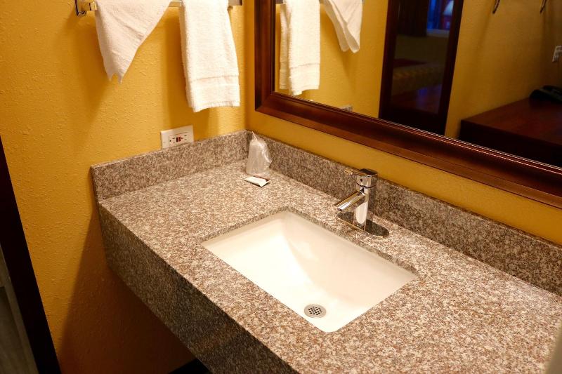 스탠다드 룸 킹사이즈 침대, Holiday Lodge   Salem,or