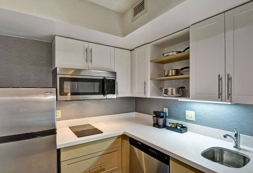 Люкс, Homewood Suites By Hilton Windsor Locks Hartford