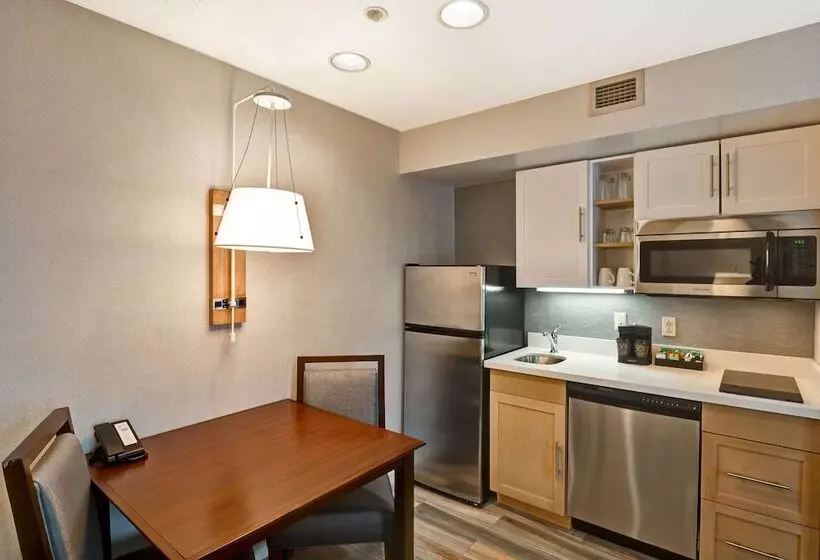 سوئیت پریمیوم, Homewood Suites By Hilton Windsor Locks Hartford