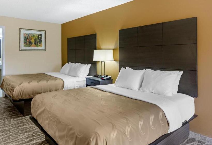 Номер Стандарт, Quality Inn Hillsville