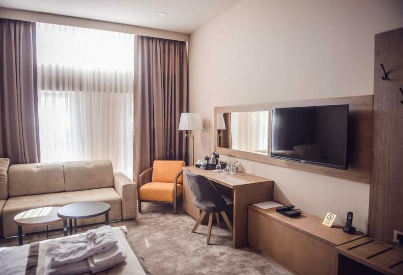 اتاق لوکس, Amor