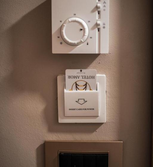 اتاق سوپریور, Amor