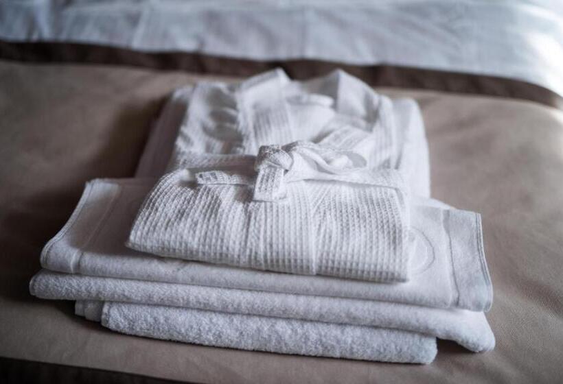 Deluxe Suite King Bed, Amor