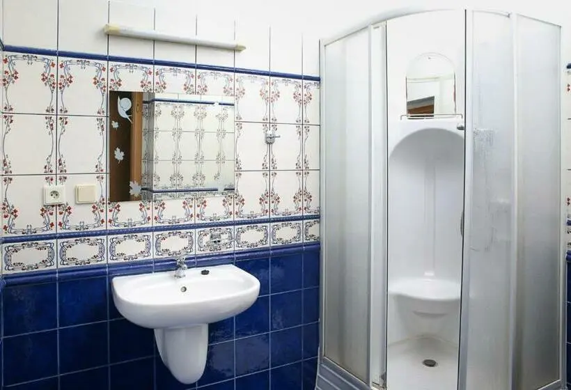 スタンダード４人部屋, Národní Dům Podbořany
