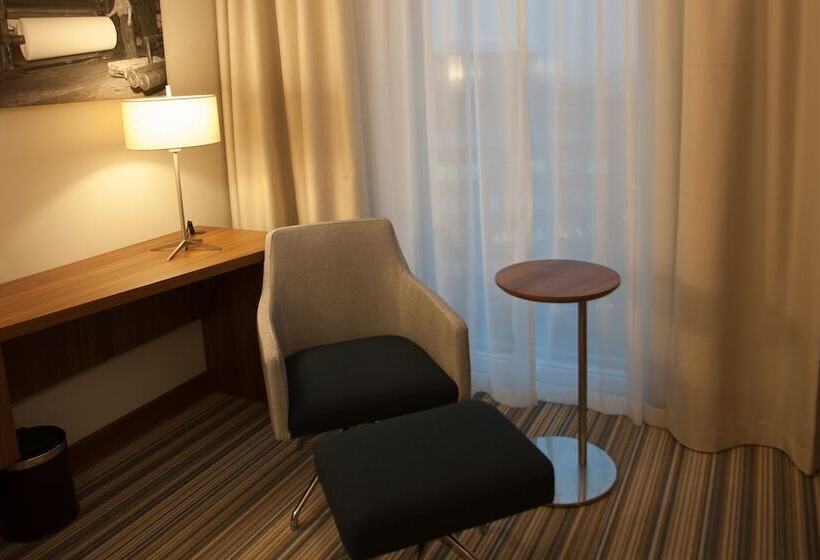 اتاق استاندارد, Courtyard Tampere City