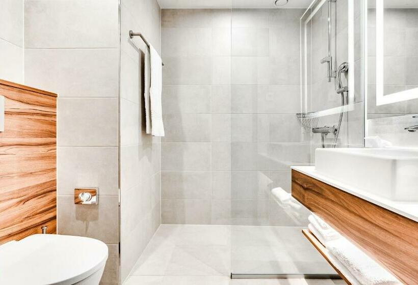 اتاق استاندارد, Courtyard Tampere City