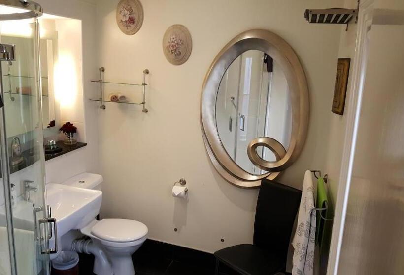 스위트 킹사이즈 침대, The Merchant House