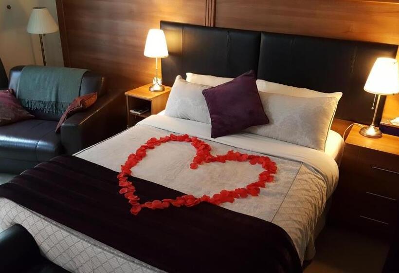 스위트, The Merchant House