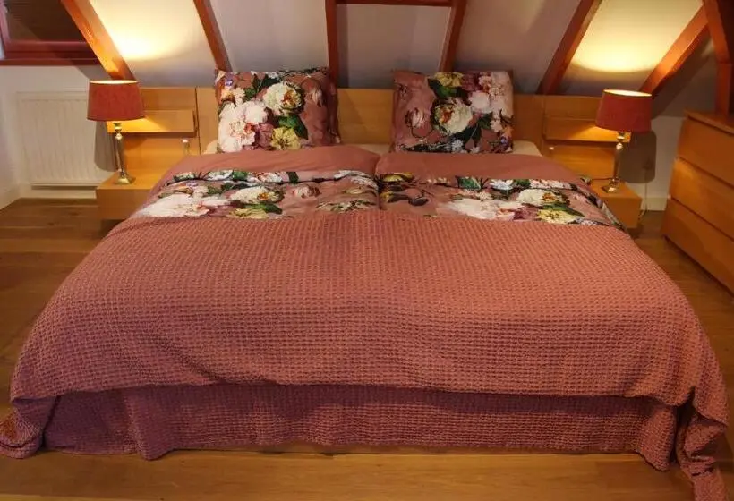 デラックスルーム, B&b Kamperfoelie