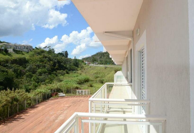 חדר סופריור, Canaã Express