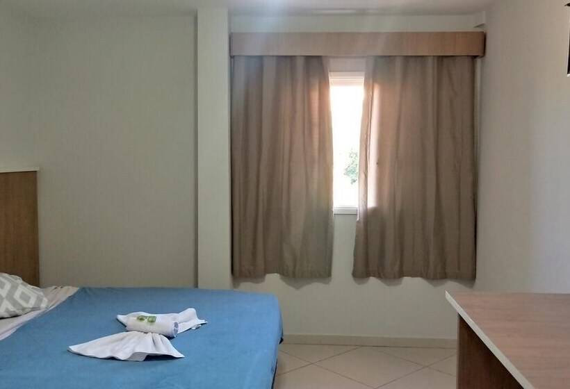 חדר סטנדרט, Canaã Express