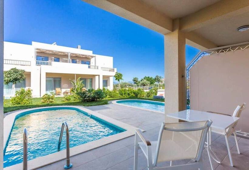 プール付きジュニアスイート, Elysian Luxury Hotel And Spa