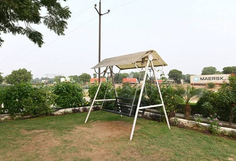 Quarto Deluxe, Rajshree Resort