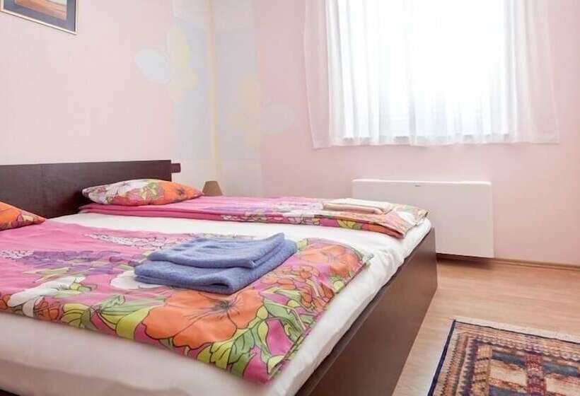 ２ベッドルームのコンフォートアパートメント, Apartments Villa Venera