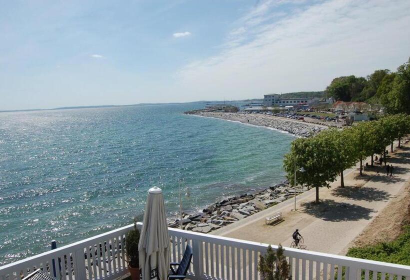 غرفة ديلوكس مطلّة علي البحر, Fährblick Pension Direkt Am Wasser