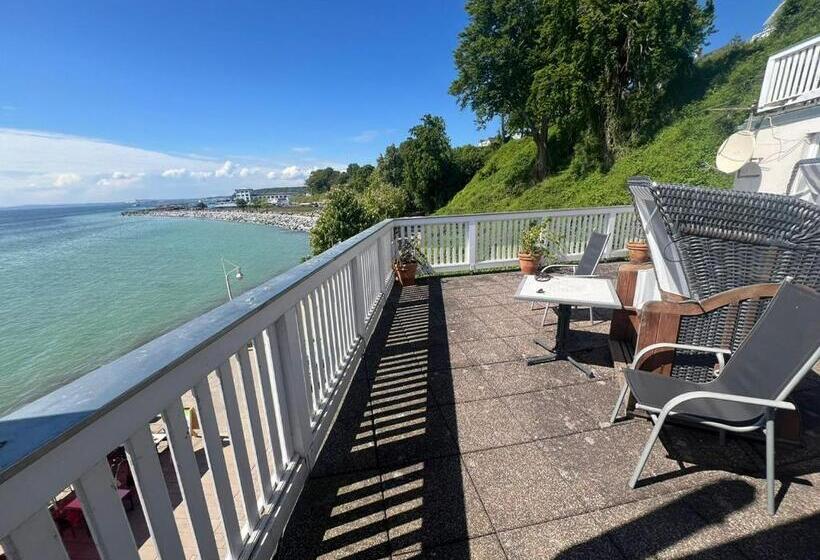 غرفة ديلوكس مطلّة علي البحر, Fährblick Pension Direkt Am Wasser