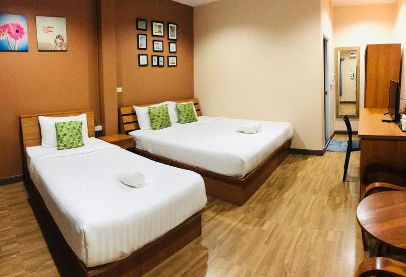 Chambre Triple Standard, ช้างเผือกเกสต์เฮ้าส์ Changphueak Guesthouse