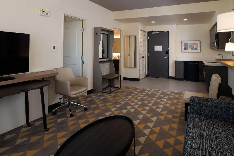 キングサイズベッドのスイートルーム, Holiday Inn & Suites   Idaho Falls, An Ihg