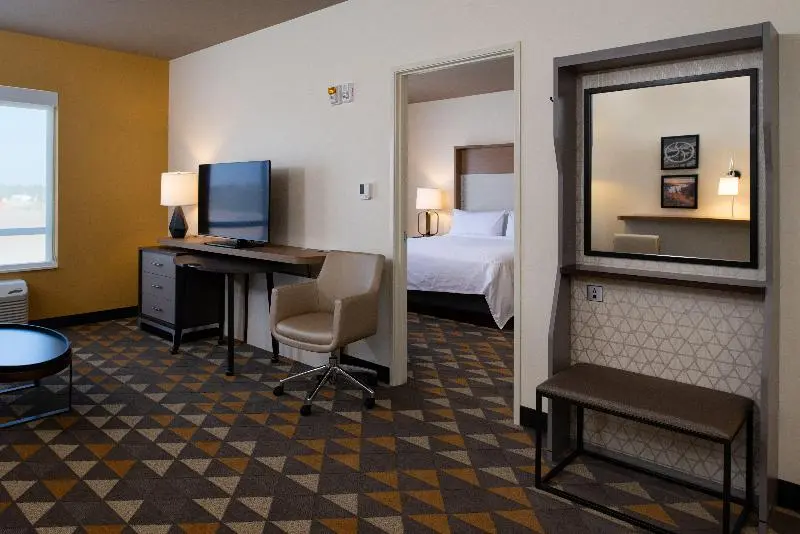 キングサイズベッドのスイートルーム, Holiday Inn & Suites   Idaho Falls, An Ihg