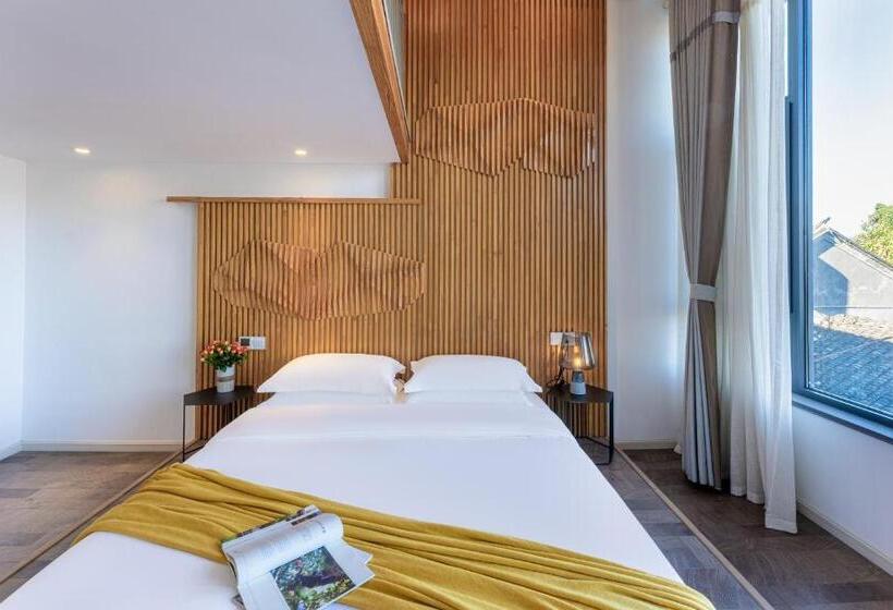 غرفة عائلية مطلّة علي الجبل, Xinyue Suying Holiday