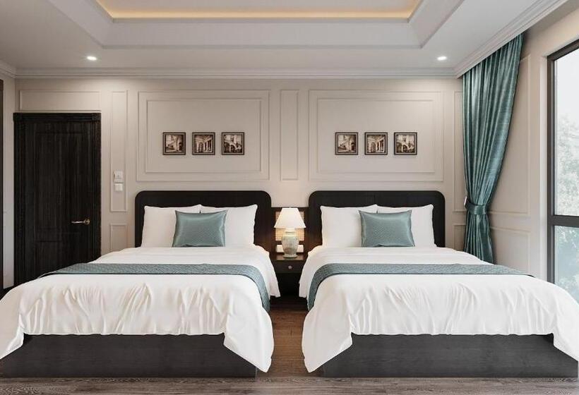 اتاق خانوادگی با چشمانداز کوه, đại Thủy