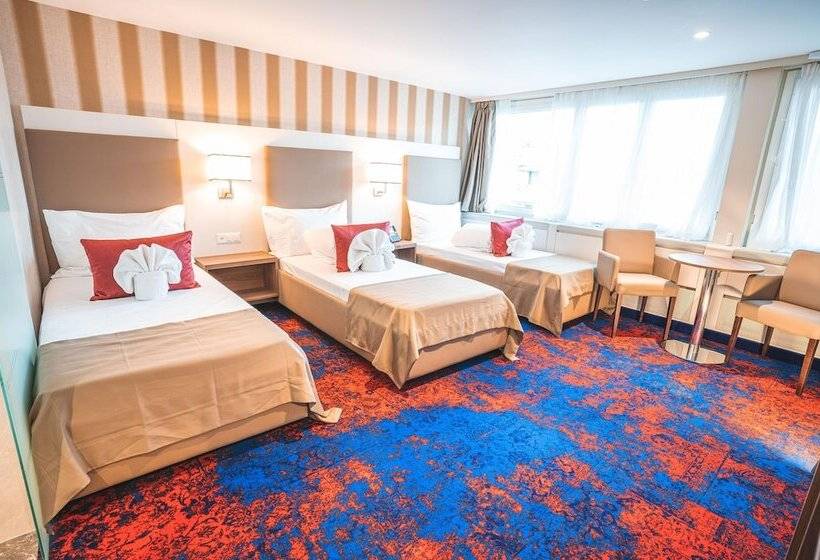 스탠다드 트리플 룸, My Home Hotel Free Parking