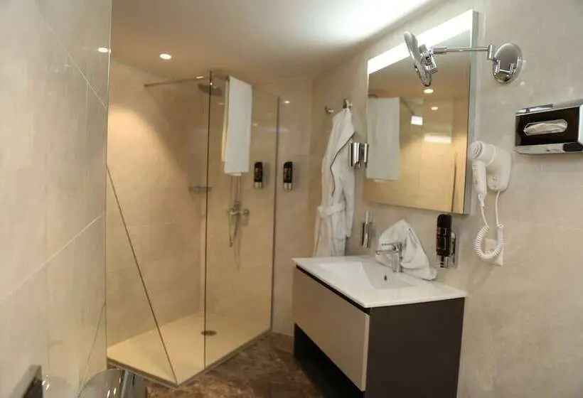 اتاق کلاس بیزنس, My Home Hotel   Free Parking