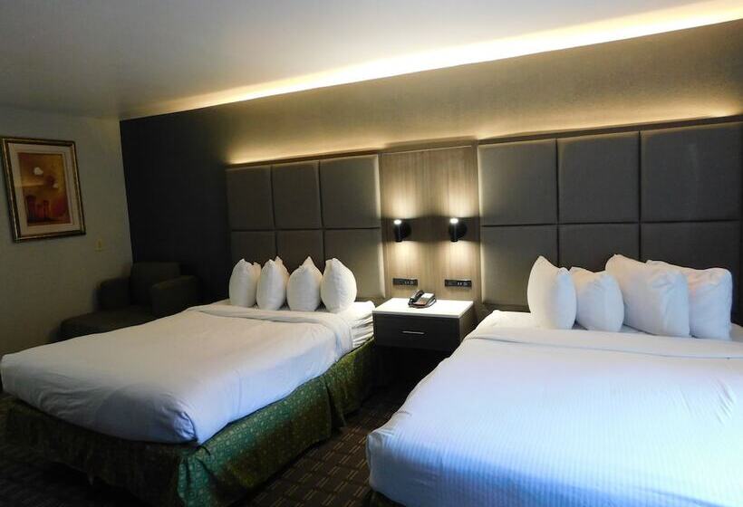 디럭스 룸, Days Inn & Suites By Wyndham Downtown Gatlinburg Parkway