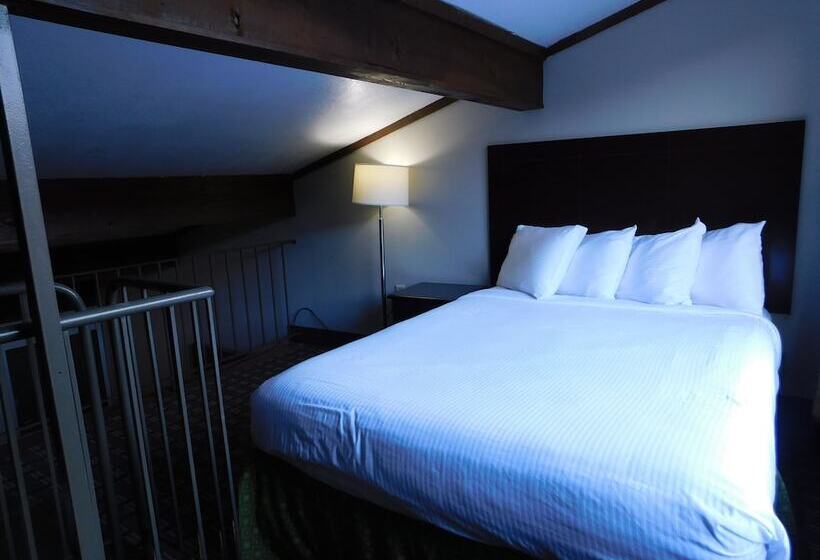 스위트, Days Inn & Suites By Wyndham Downtown Gatlinburg Parkway