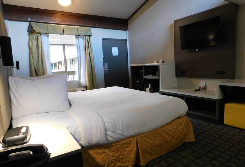 스위트, Days Inn & Suites By Wyndham Downtown Gatlinburg Parkway