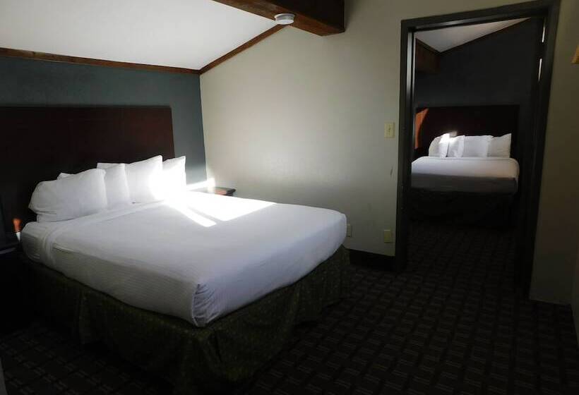 스위트, Days Inn & Suites By Wyndham Downtown Gatlinburg Parkway