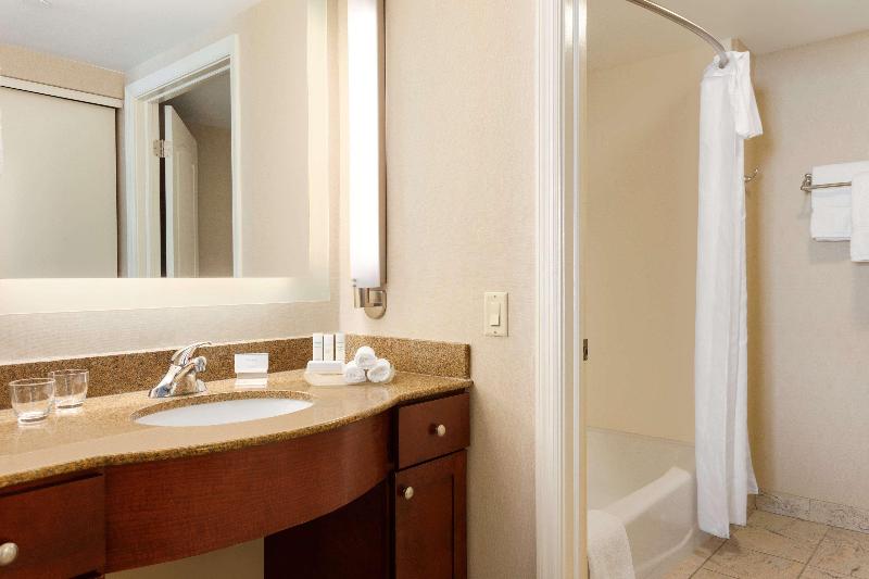 스위트 킹사이즈 침대, Homewood Suites By Hilton Reading