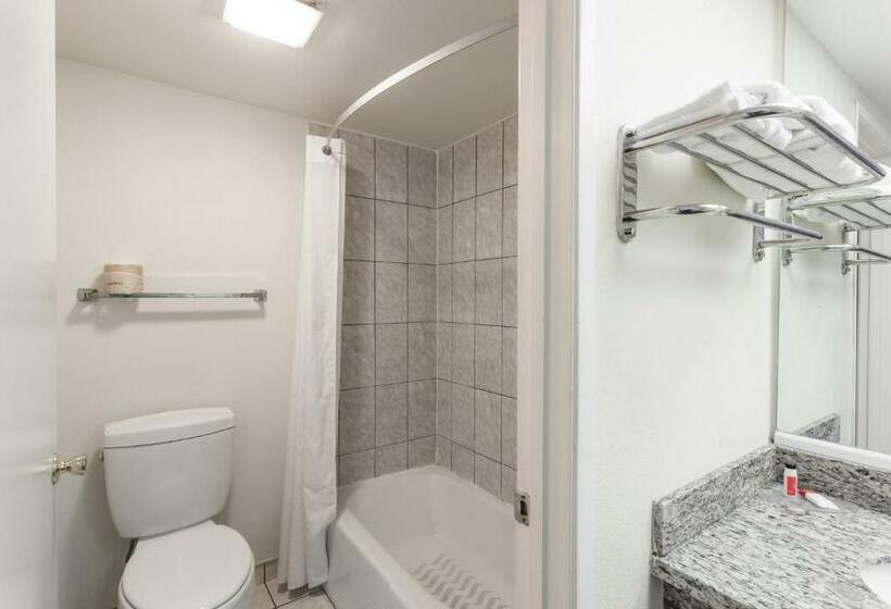 غرفة قياسية, Howard Johnson By Wyndham Norco