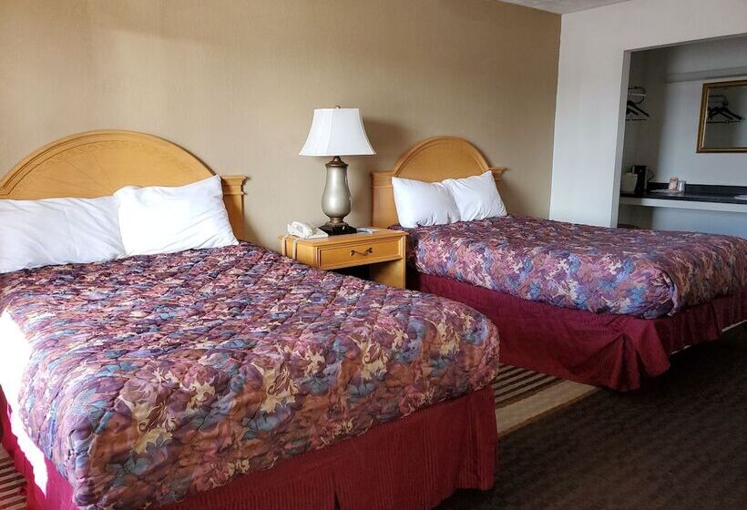 غرفه قياسيه سريرين مزدوجين, Rodeway Inn