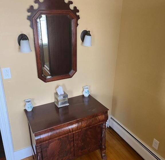 غرفة ديلوكس سرير كينج, The Inn At Montpelier