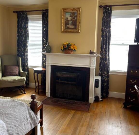 غرفة ديلوكس سرير كينج, The Inn At Montpelier